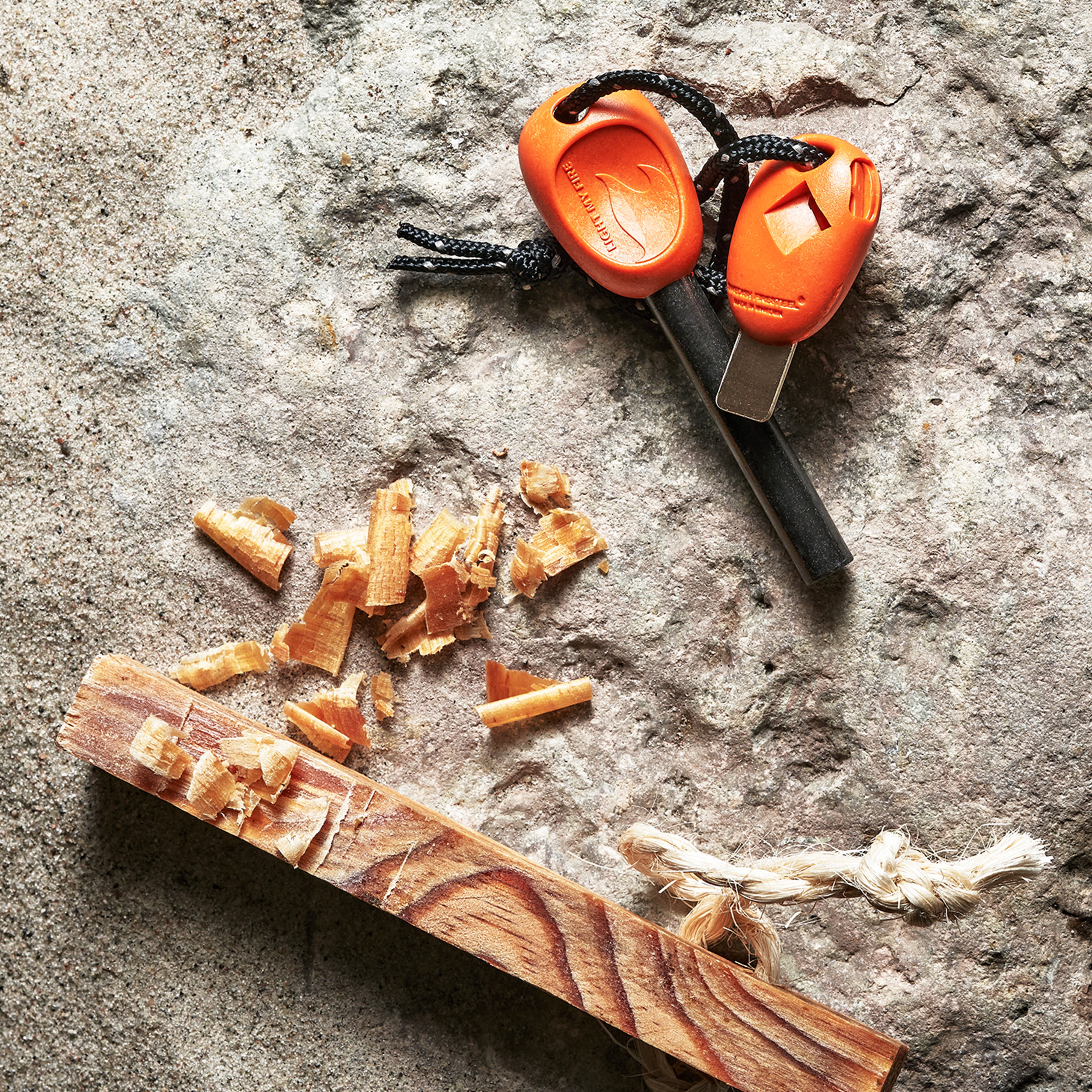 Swedish FireSteel army 2in1