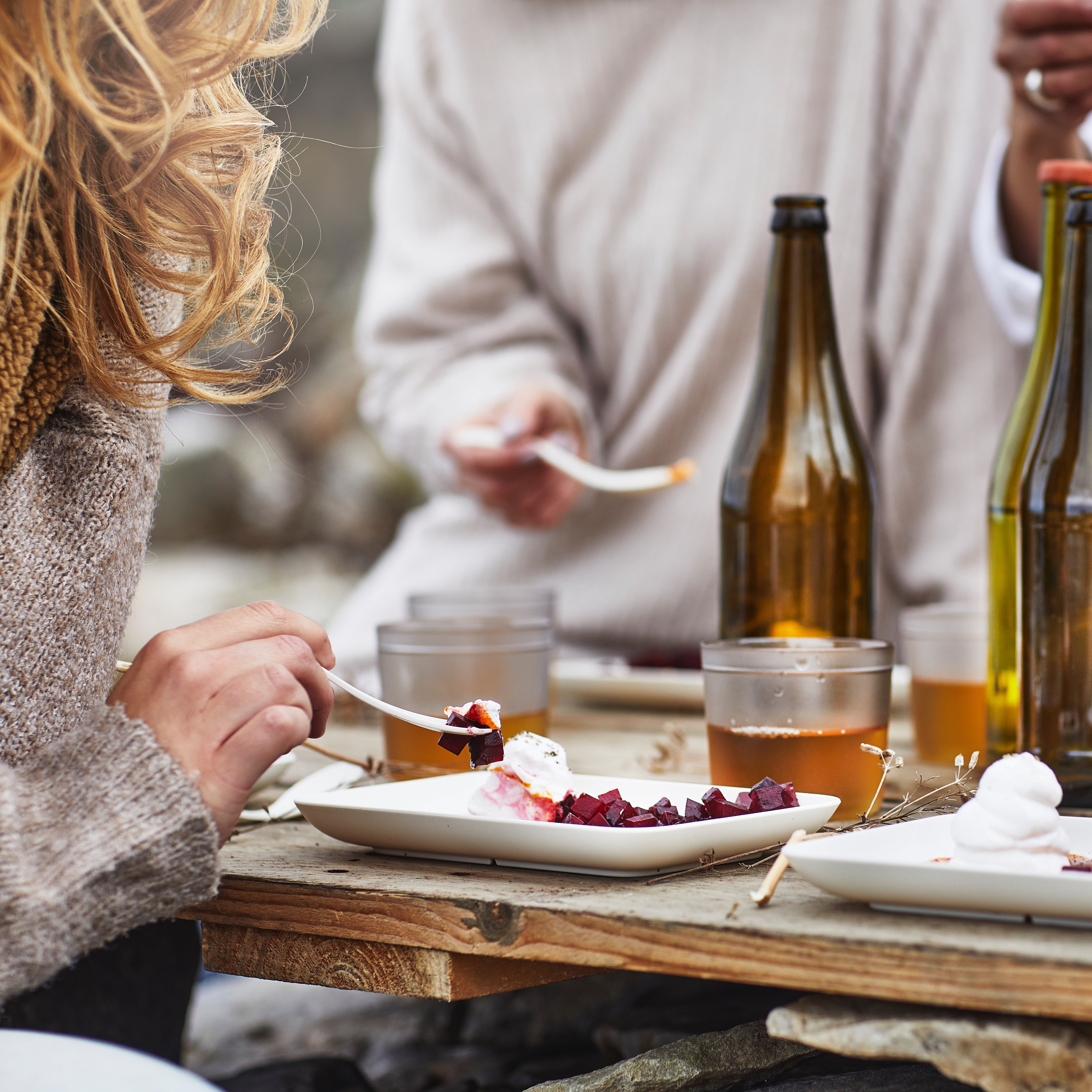 Tumbler with snap lid short